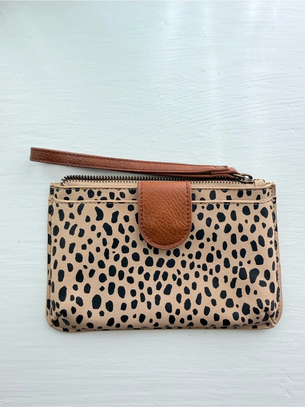 Universal Thread Leopard Print Wristlet Clutch